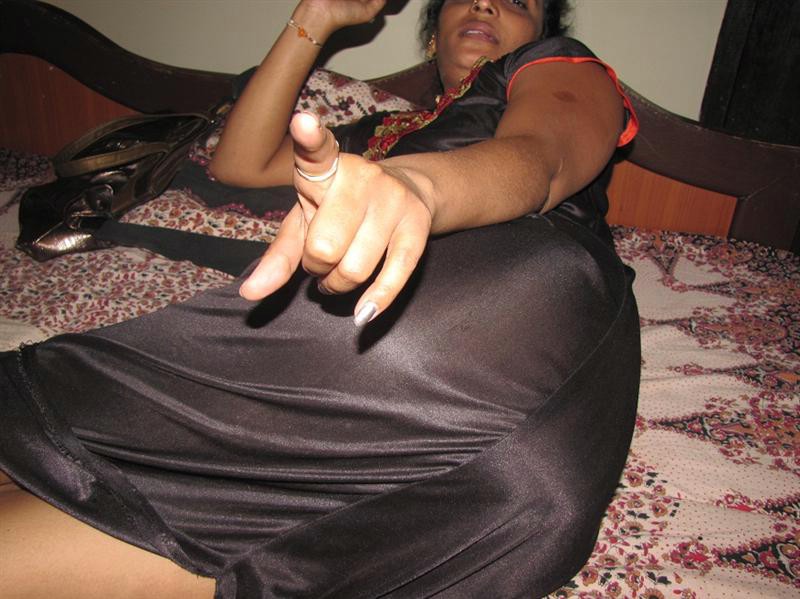 800px x 599px - Indian hot randi maloti having big ass xx pix