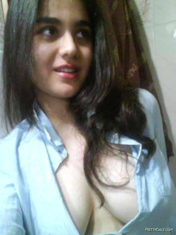 Pataka Indian Desi Gf Chut ki Chudai Porn Pics