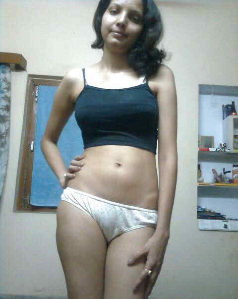 Indian College Girl Sexy Bra And Panties Photo