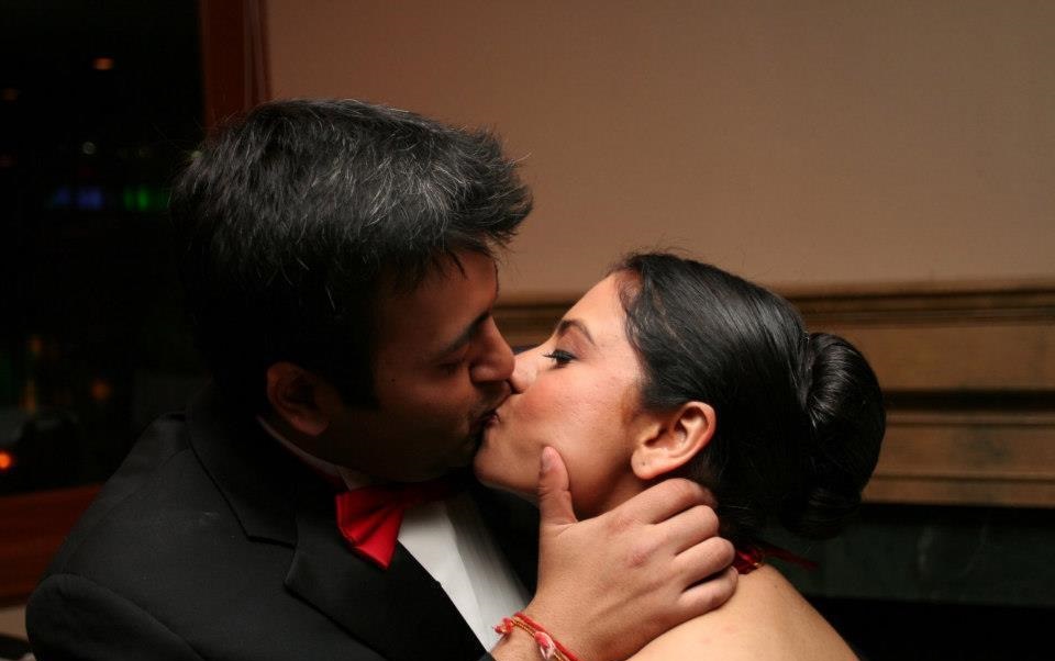 Indian Couple Hot Kissing Photos