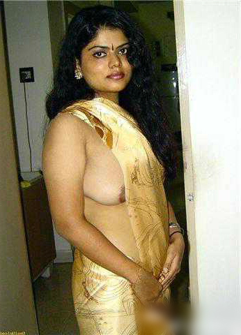 Hot Bangalore Housewife Sexy Bedroom Photos