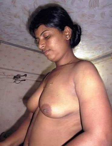 Nude Old Aunty Pic