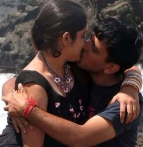 hot mumbai couple seductive lip locking on beach