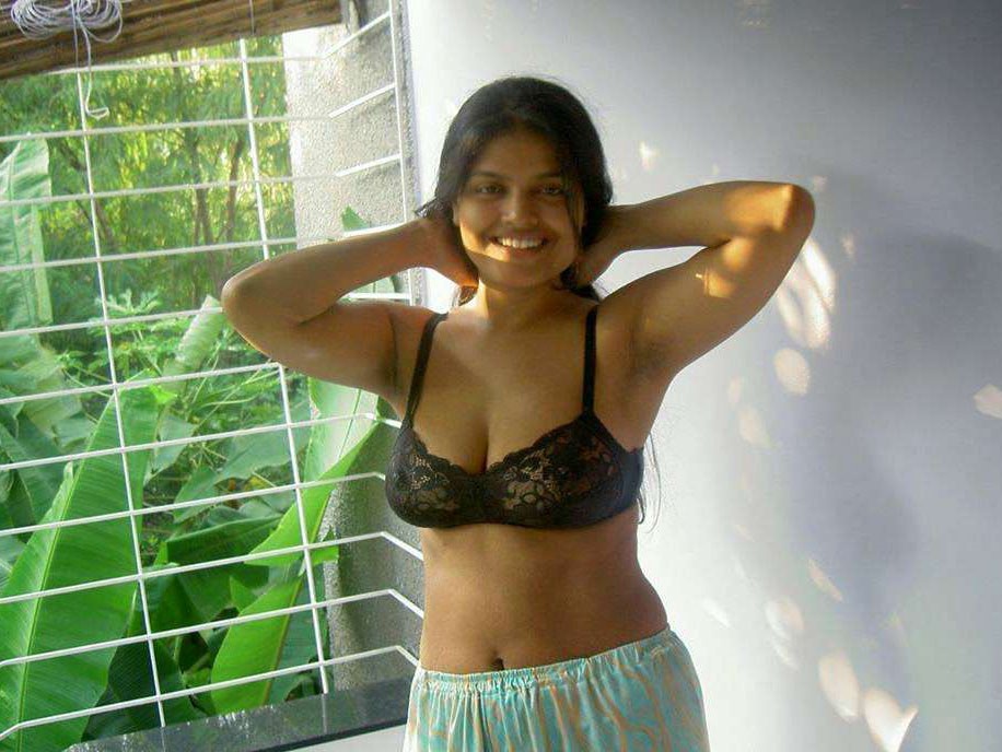916px x 688px - Desi Indian Teen New Leaked Naked Pics