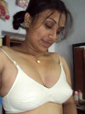beautiful boobs desi indian mature housewife big tits