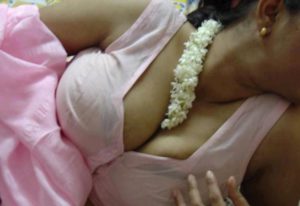 sexy indian amateur wife nude big tits pic