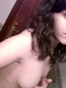 nude babe boob selfie