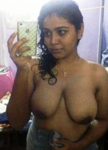 bhabhi boobs selfie
