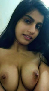 Amateur Desi Babes leaked boobies pic