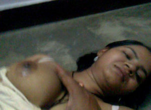 nude busty desi mommy