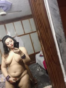 big boobs Kashmiri wife nude selfie