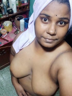 naked sexy chubby Tamil girl