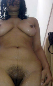 trimmed pussy aunty