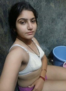 beautiful sexy Indian nude girl