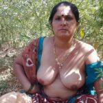 Indian Naked Aunty big boobs and ass cheeks