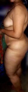 curvy naked aunty big boobs