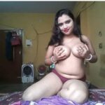 Sexy Hot booby Bhabhi Pics Collection