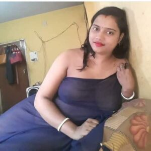pretty sexy hot booby bhabhi