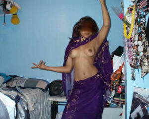 Naked horny Tamil busty 