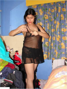aunty wear night suit hot pic