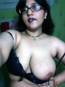 indian bhabi big boobs pic