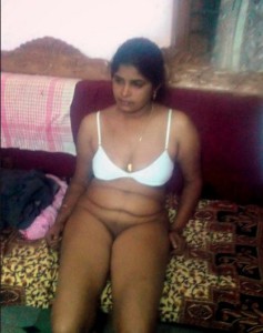 naughty bhabi nude sofa pix