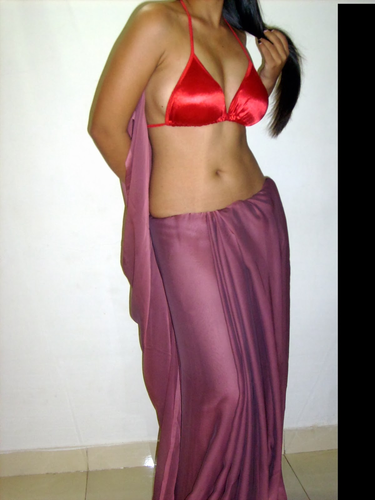 Xxx Saree In Bra - PHOTO EROTICS