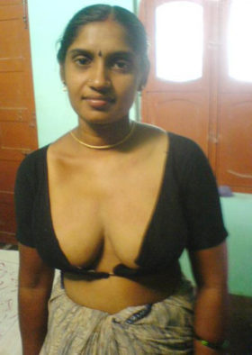 mast mamme south indian desi chuchi photo