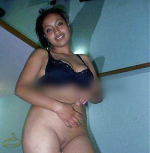 cute-curvy-desi-village-teen-babe-shaved-twat