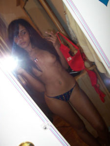 small-boobs-hot-desi-indian-girl