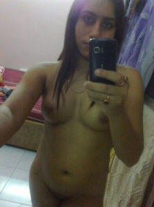 bangalore teen nude selfie