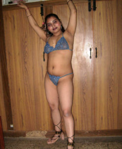 shaved twat busty babe