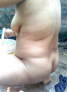 full nude desi babe squatting