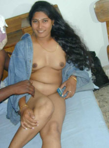 desi aunty naked pic