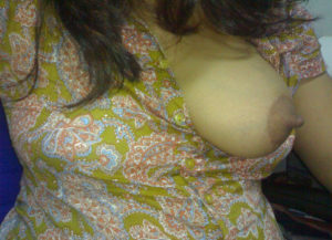 sexy babe big nipple