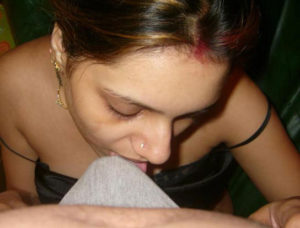 bhabhi xxx lick cock hot