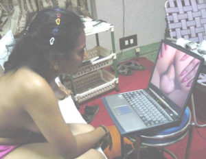 indian aunty watching desi porn