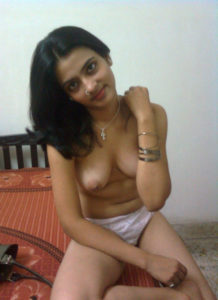 desi babe tits horny