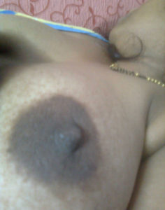 bhabhi busty nipples nude xxx