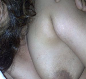 desi aunty naked tits pic