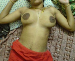 desi small tits naked pic