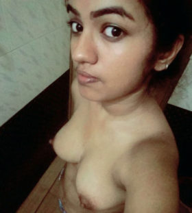 indian girl small boobs