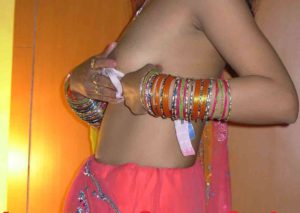 desi bhabhies going full nude
