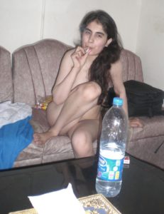nude babe smoking xx pic