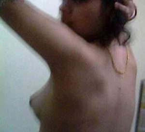 bhabhi nude side pose xx