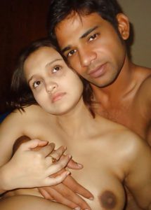 Desi Amateur Couple full nude big tits