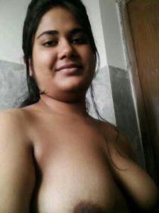 curvy indian amateur bhabhi naked big boobs pic