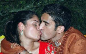 desi couple lip locking public place leaked photo