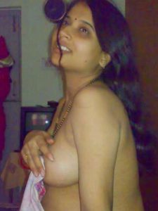 Desi Amateur Bhabhi