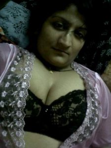 horny indian wife nude pic